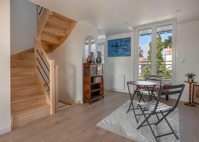 Maison Familiale A 400m De La Pour 8, Prázdninový dům Pornic